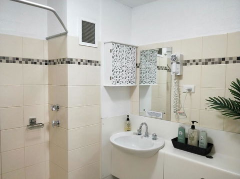 Atrium Private Stay Mandurah - Hotel Accommodation 0