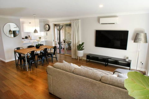 Austinmer On The Beach - Hotel Accommodation 1