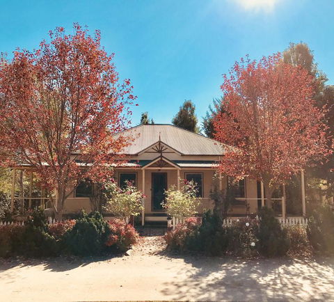 Autumn Beauty - Cottage 4 - Hotel Accommodation 1