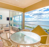 Avalon 1 - overlooking beautiful Convent Beach - Hotel Accommodation