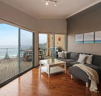 Avoca Heights House /// 4 BDR 2.5 BTH // Direct Ocean Views - Hotel Accommodation