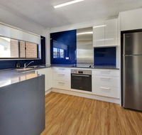 Azure Beach Stop - Hotel Accommodation