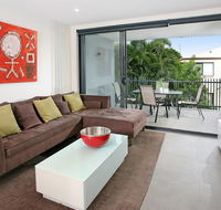 Back of the Block Bulimba - Executive 3BR Bulimba apartment with leafy outlook - Hotel Accommodation