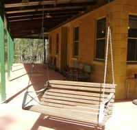 Back to the Bush - Hotel Accommodation