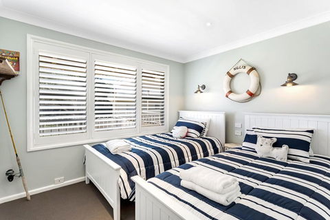 Bagnall Avenue, 1 - Hotel Accommodation 3