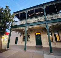 Balcony Level - Heygarth House - Port of Echuca Townhouse - Hotel Accommodation