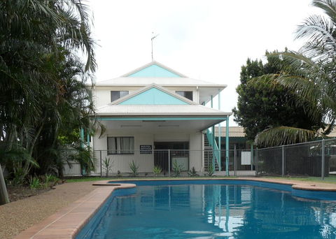 Bargara Beach Motor Inn - Hotel Accommodation 0