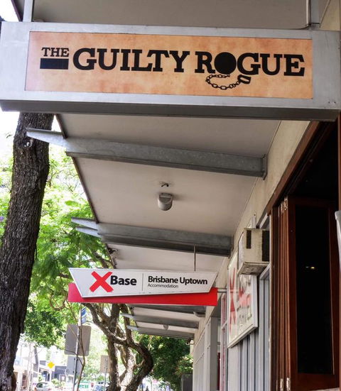 Base Brisbane Uptown - Hotel Accommodation 3