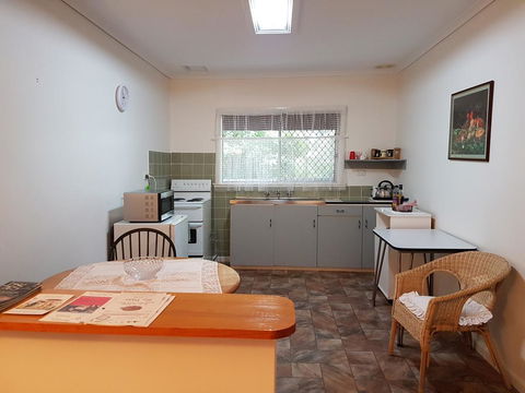 Basedow Units Tanunda - Hotel Accommodation 3