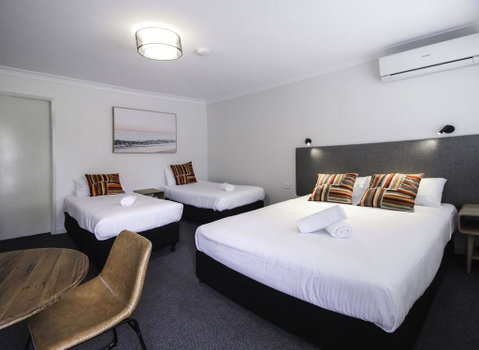 Batemans Bay Hotel - Hotel Accommodation 3