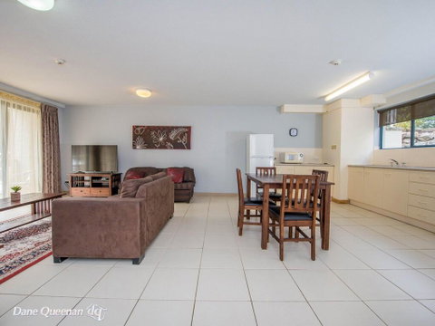 Bay Breeze 2 Bedroom Villa 24 - Hotel Accommodation 2