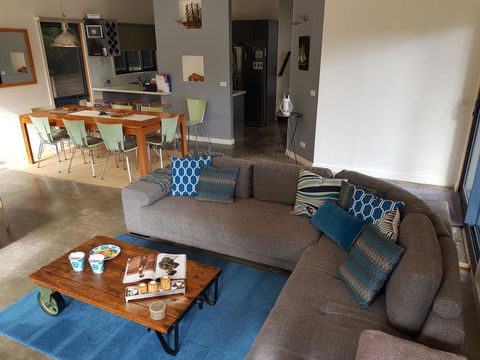 Bay Breeze Holiday Home - Hotel Accommodation 0