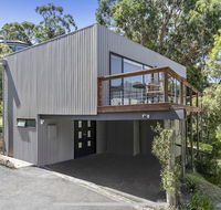 Bay Views Lorne - Hotel Accommodation