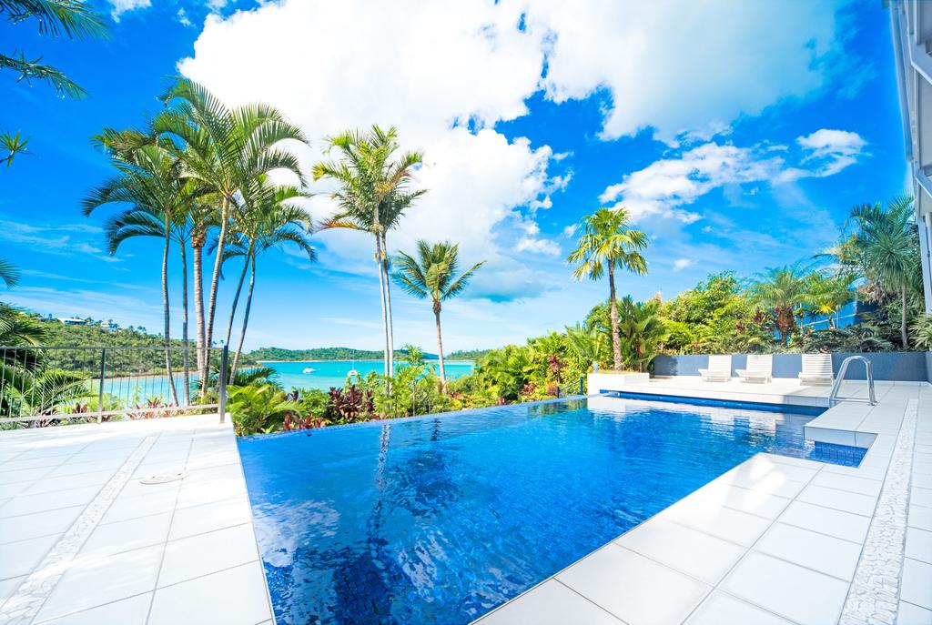 Shute Harbour QLD Hotel Accommodation