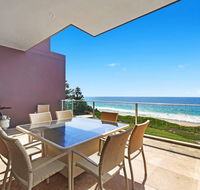 Beach and Ocean Front Penthouse with Wifi and Parking - Hotel Accommodation