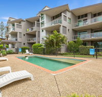 BEACH BLISS LUXURIOUS APARTMENT with POOL - Hotel Accommodation