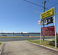 Beach Drive Motel - Hotel Accommodation