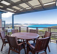 Beach House 7' 26 One Mile Close - air conditioned wifi foxtel linen - Hotel Accommodation