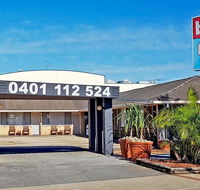 Beach Motel Woolgoolga - Hotel Accommodation