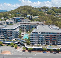 Beach Side Ocean Burleigh Heads 3 bedroom Family Accomodation - Hotel Accommodation