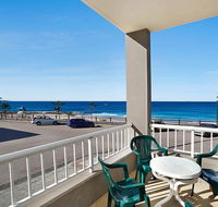 Beachcomer Unit 1 - The Entrance NSW - Hotel Accommodation
