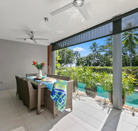 Beachfront Apartment with Ocean Views - Hotel Accommodation