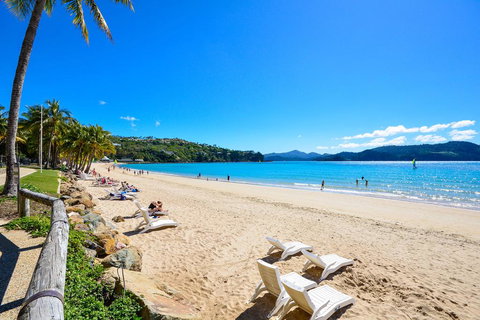Beachfront Hamilton Island - Hotel Accommodation 2