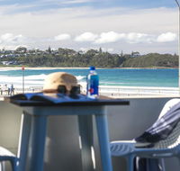 Beachfront One Mollymook - Hotel Accommodation