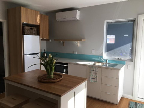 River Studio - Idyllic Location - Hotel Accommodation 3