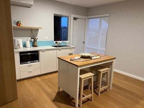 River Studio - Idyllic Location - Hotel Accommodation 2