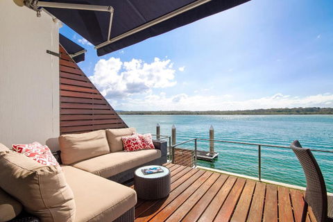 Riverfront Apartment, Perfect Location - Hotel Accommodation 3