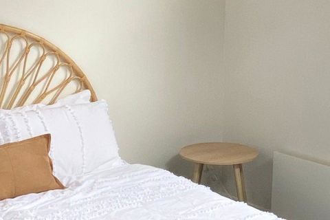 Redbank - Hotel Accommodation 1