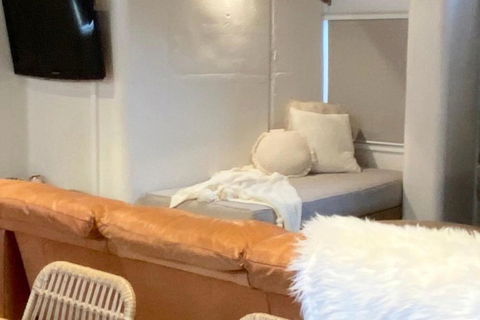 Redbank - Hotel Accommodation 2