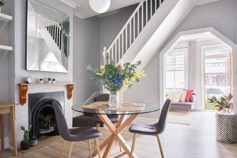 Redfern Classic Terrace - Parking And Balcony - Hotel Accommodation 0