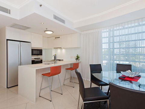 Reflections Tower 2 Unit 401 - Hotel Accommodation 3