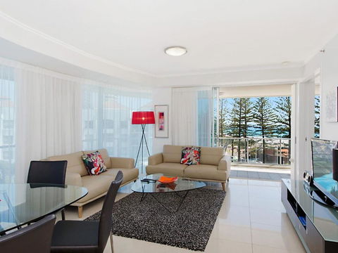 Reflections Tower 2 Unit 401 - Hotel Accommodation 1