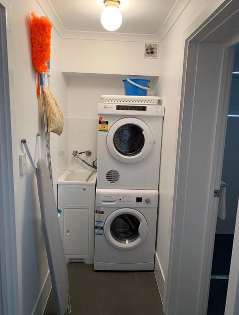 Relax On Bingham - Hotel Accommodation 1