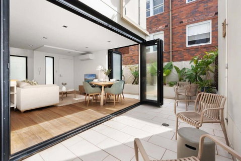 Relaxed Beachside Townhouse - Hotel Accommodation 2
