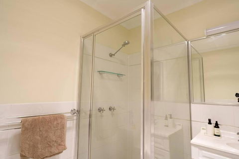 Relaxing 3bd In Tranquil Setting - Hotel Accommodation 1