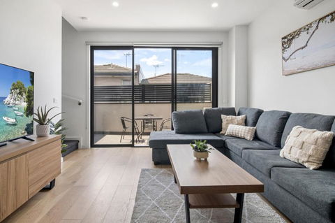 Relaxing Family Townhouse Near Melbournes CBD - Hotel Accommodation 0