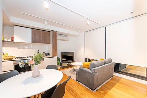 Relaxing Urban Oasis - Hotel Accommodation 0