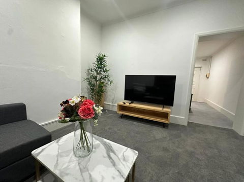 Remarkable 2 Bedroom House At The Centre Of Darlinghurst - Hotel Accommodation 1