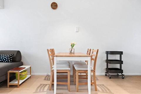 Resort-style Docklands Riverview Stay With Parking - Hotel Accommodation 3