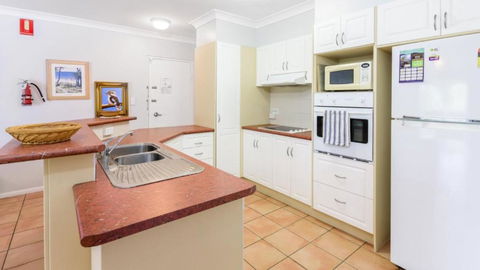 Resort Style Unit Across From The Water - Hotel Accommodation 3