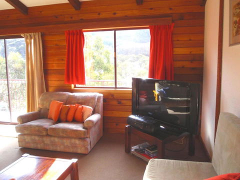 Retro 2 Bedroom Apartment - Hotel Accommodation 3