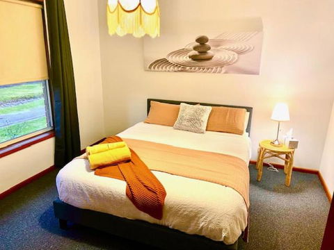 Retro Riverside Redan, Ballarat - Hotel Accommodation 1