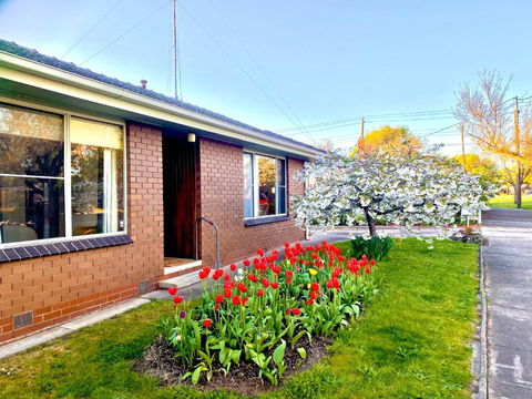 Retro Riverside Redan, Ballarat - Hotel Accommodation 0