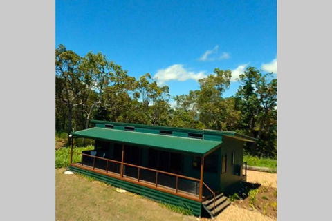 Ridge Cabin - Stunning Views - 5km From Neighbours - Hotel Accommodation 0