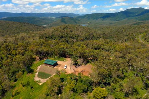 Ridge Cabin - Stunning Views - 5km From Neighbours - Hotel Accommodation 3