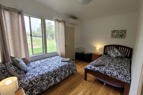 River Cottage - Hotel Accommodation 2